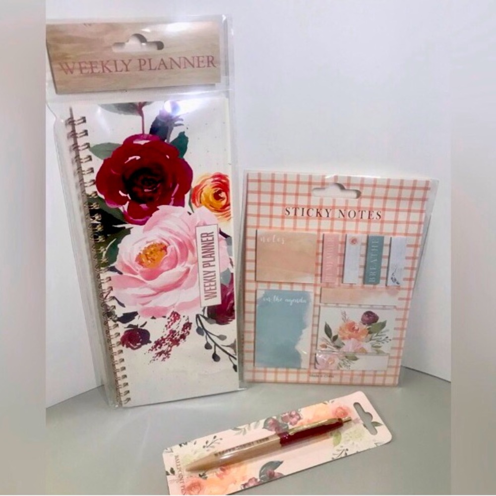 3Pcs Flower Design -Make Things Happen Note Set NWT